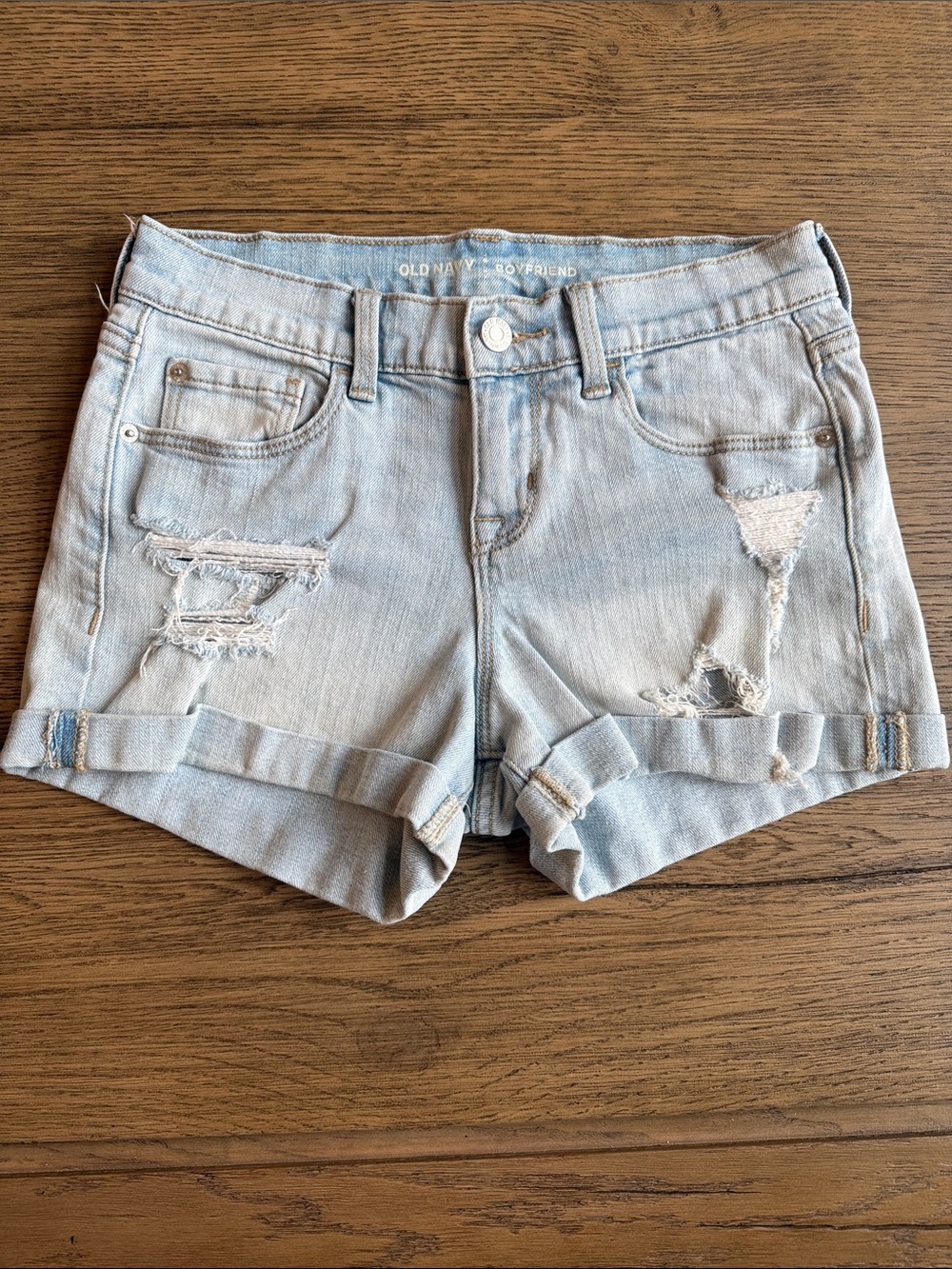 Old Navy Light Wash Distressed Boyfriend Denim Shorts